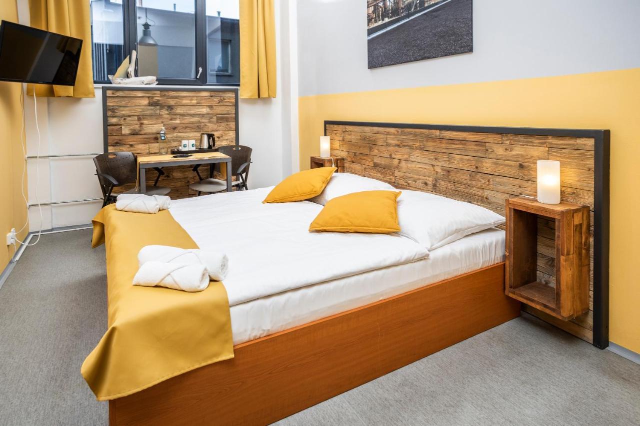 Hotel Vp1 اوسترافا المظهر الخارجي الصورة