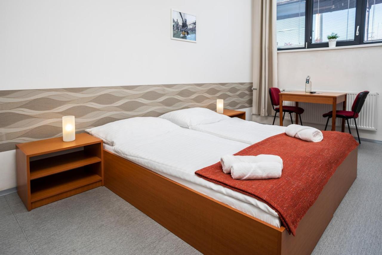 Hotel Vp1 اوسترافا المظهر الخارجي الصورة