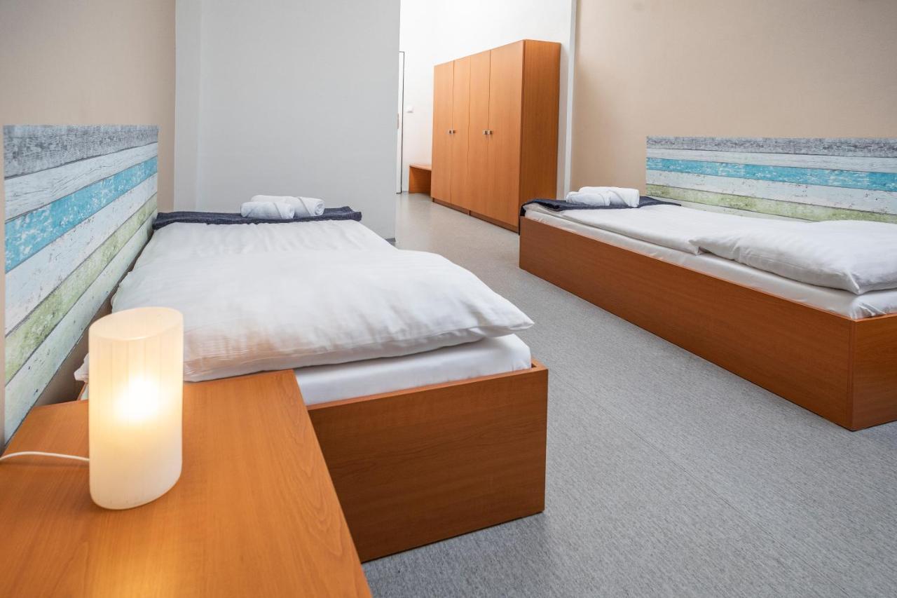 Hotel Vp1 اوسترافا المظهر الخارجي الصورة
